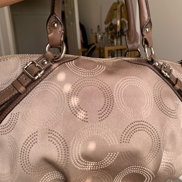 Oprah’s Favorite Coach Bag - Picture 8 of 9